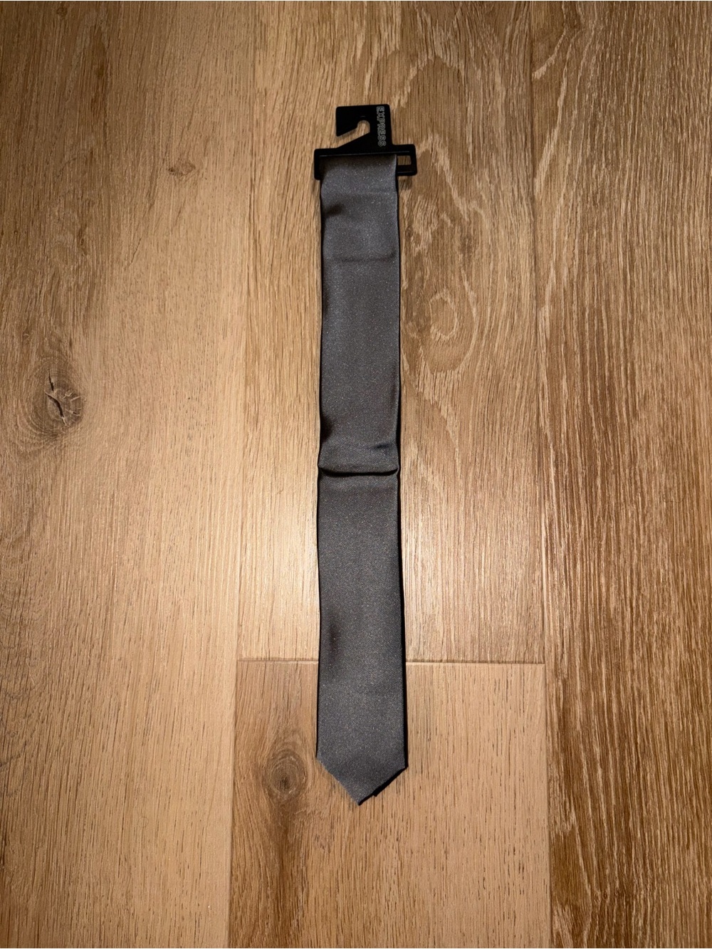 Express Skinny Tie Solid Dark Gray New 100% Silk 2” MSRP $39.90